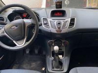 Gebraucht Ford Fiesta Ambiente 60 PS (44 kW) 2010 Kleinwagen