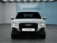Gebraucht Audi Q2 150 PS (110 kW) 2025 Silber SUV