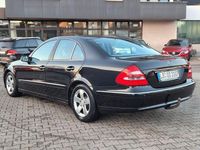 Gebraucht Mercedes E280 Avantgarde 177 PS (130 kW) 2005 Schwarz Limousine