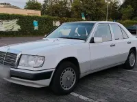 Gebraucht Mercedes 200 75 PS (55 kW) 1991 Weiß Limousine
