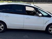 Gebraucht Ford S-MAX S 163 PS (119 kW) 2014 Weiß Van / Kleinbus