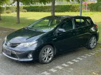 Gebraucht Toyota Auris Hybrid Comfort 99 PS (72 kW) 2014 Grau Limousine