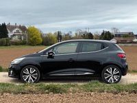 Gebraucht Renault Clio IV Initiale 120 PS (88 kW) 2015 Schwarz Kleinwagen