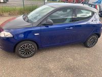 Gebraucht Lancia Ypsilon S 86 PS (63 kW) 2014 Blau Kleinwagen