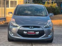 Gebraucht Hyundai ix20 Edition 90 PS (66 kW) 2012 Grau Kleinwagen