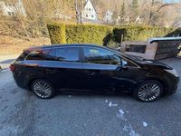 Gebraucht Toyota Avensis Executive 143 PS (105 kW) 2016 Schwarz Kombi