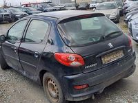 Gebraucht Peugeot 206+ 82 PS (60 kW) 2010 Schwarz Kleinwagen