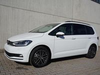 Neu VW Touran 150 PS (110 kW) 2026 Pure weiß Van / Kleinbus