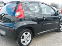Gebraucht Peugeot 107 50 PS (36 kW) 2008 Schwarz Kleinwagen