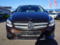 Gebraucht Mercedes B220 177 PS (130 kW) 2018 Orientbraun metallic Van / Kleinbus