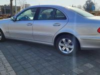 Gebraucht Mercedes E240 Elegance 177 PS (130 kW) 2002 Silber Limousine