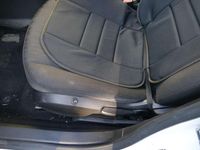 Gebraucht Opel Astra Selection 87 PS (63 kW) 2011 Schneeweiss/summitwhite/arctic Kleinwagen