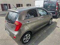 Używany Kia Picanto Attract 69 KM (50 kW) 2012 Beżowy Hatchback