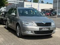 Gebraucht Skoda Octavia Elegance 160 PS (117 kW) 2010 Beige Limousine