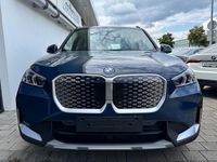 Neu BMW iX1 Performance 230 kW (313 PS) 2025 Night dusk blue SUV