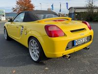 Gebraucht Toyota MR2 140 PS (102 kW) 2002 Gelb Cabrio