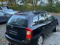 Gebraucht Kia Carens Basis 144 PS (105 kW) 2008 Schwarz Van / Kleinbus