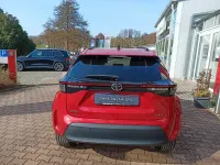 Neu Toyota Yaris Cross 131 PS (96 kW) 2026 Rot SUV