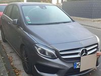 Gebraucht Mercedes B250 Edition 211 PS (155 kW) 2017 Grau Van / Kleinbus