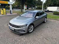 Gebraucht VW Passat Elegance 150 PS (110 kW) 2019 Grau Limousine