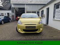 Gebraucht Mitsubishi Space Star Edition 80 PS (58 kW) 2015 Gelb Limousine