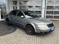 Używany VW Passat Highline 150 KM (110 kW) 2001 Szary Sedan/Limuzyna