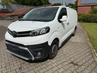 Gebraucht Toyota Proace 122 PS (89 kW) 2017 Weiß Van / Kleinbus