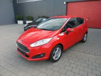 Gebraucht Ford Fiesta Titanium 125 PS (91 kW) 2014 Rot Kleinwagen
