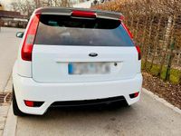 Gebraucht Ford Fiesta ST 150 PS (110 kW) 2007 Weiß Kleinwagen
