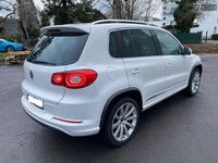 Gebraucht VW Tiguan R-line 140 PS (102 kW) 2011 Violett SUV