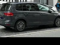 Gebraucht VW Touran Highline 150 PS (110 kW) 2021 Grau Van / Kleinbus