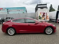 Usado Tesla Model S Performance 566 kW (770 CV) 2018 Rojo Utilitario