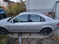 Gebraucht Ford Mondeo Trend 145 PS (106 kW) 2001 Silber Limousine