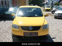 Gebraucht VW Fox 54 PS (39 kW) 2005 Gelb Kleinwagen