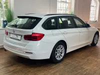 Gebraucht BMW 318 Advantage 150 PS (110 kW) 2019 Weiß Limousine