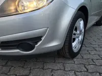 Używany Opel Corsa Edition 87 KM (63 kW) 2010 Srebrny Hatchback