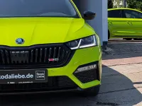 Gebraucht Skoda Octavia RS 245 PS (180 kW) 2023 Mamba grün Kombi
