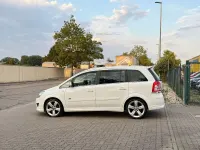 Gebraucht Opel Zafira OPC 125 PS (91 kW) 2011 Weiß Van / Kleinbus