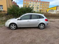 Gebraucht Renault Clio GrandTour 103 PS (75 kW) 2012 Silber Kombi