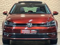 Gebraucht VW Golf VII Highline 150 PS (110 kW) 2019 Rot Limousine