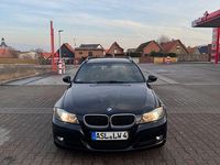 Gebraucht BMW 320 177 PS (130 kW) 2009 Schwarz Kombi