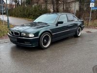 Gebraucht BMW 735 235 PS (172 kW) 1997 Grün Limousine