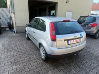 Gebraucht Ford Fiesta 60 PS (44 kW) 2003 Silber Kleinwagen