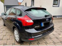 Second-hand Ford Focus 120 CP (88 kW) 2011 Negru Hatchback