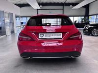 Gebraucht Mercedes CLA200 Shooting Brake 156 PS (114 kW) 2016 Rot Kombi