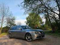 Gebraucht BMW 530 231 PS (169 kW) 2006 Grau Kombi