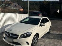 Gebraucht Mercedes A180 122 PS (89 kW) 2017 Weiß Kleinwagen