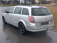Gebraucht Opel Vectra 101 PS (74 kW) 2009 Silber Kombi