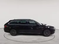 Gebraucht Skoda Superb LAURIN & KLEMENT 156 PS (114 kW) 2021 Schwarz Kombi