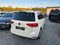 Gebraucht VW Touran Comfortline 150 PS (110 kW) 2023 Beige Van / Kleinbus